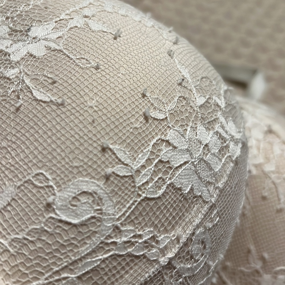 Victoria’s Secret bra - Picture 2 of 3